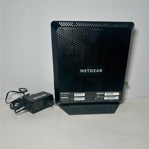 NETGEAR C6900 AC1900 WiFi Cable Modem Router DOCSIS 3.0 w Power Adapter